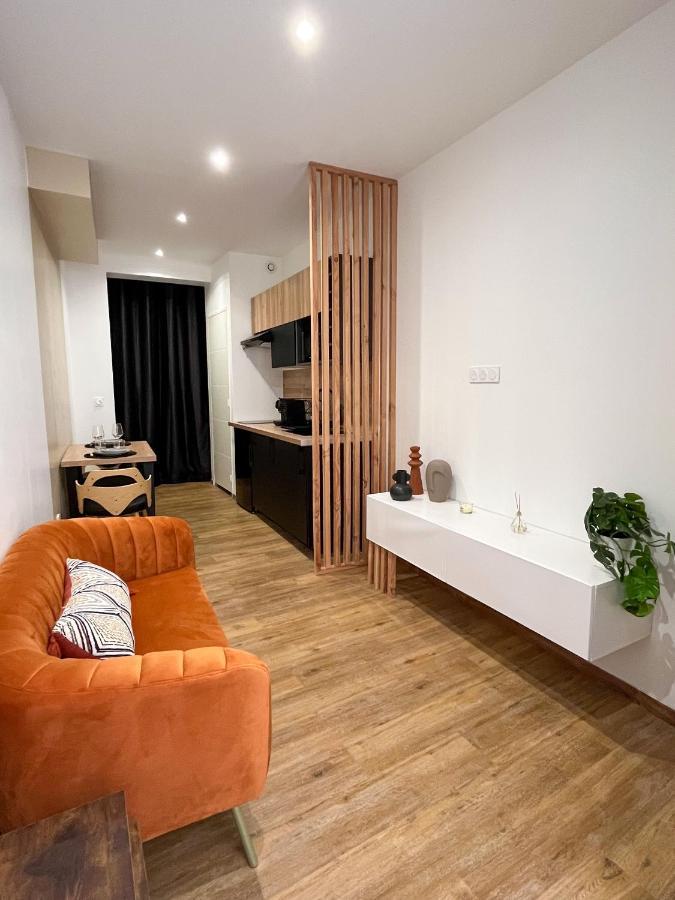 Suite Cocooning & Spa Μπεζιέ Εξωτερικό φωτογραφία